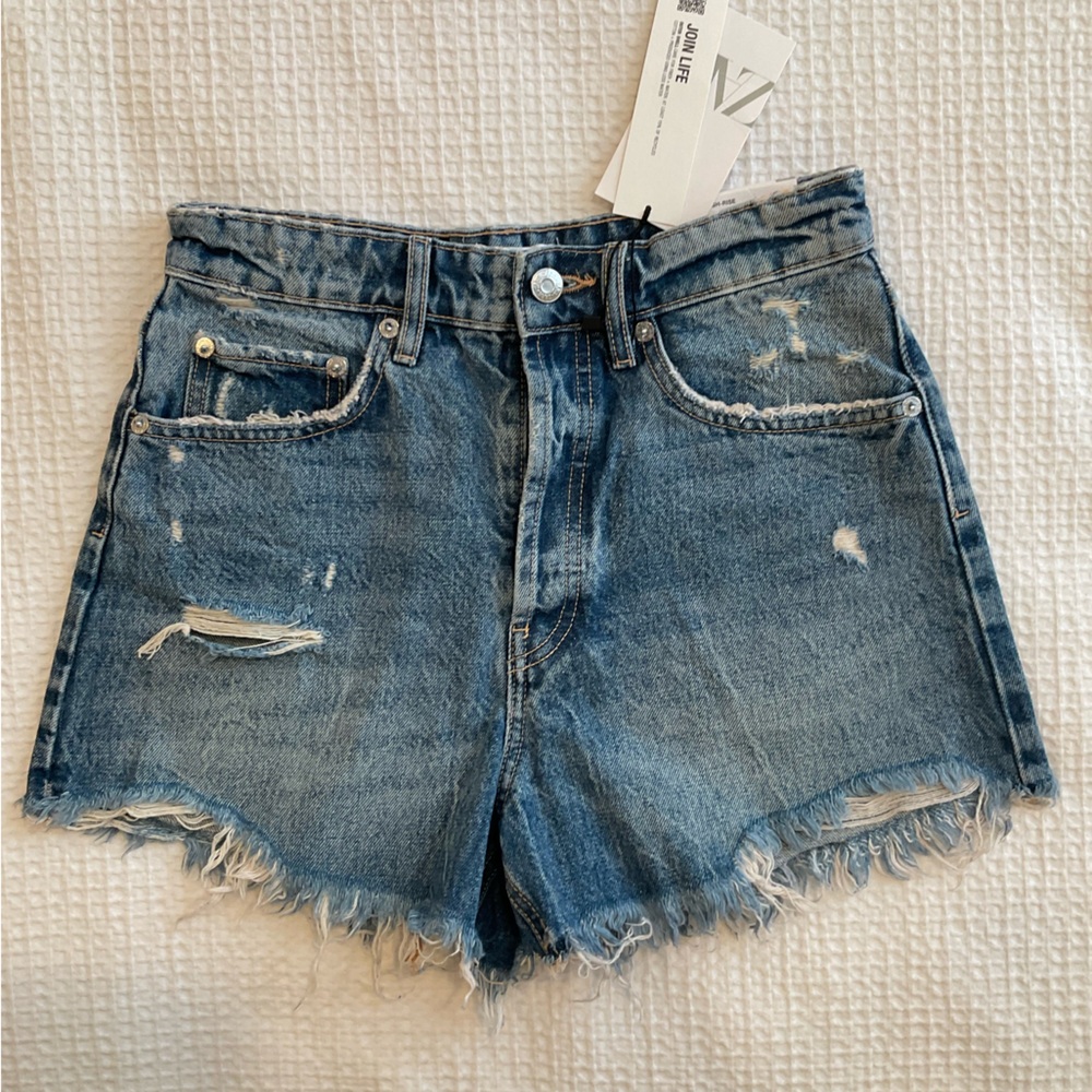 ZARA HIGH RISE DENIM SHORT, size 27 (4)